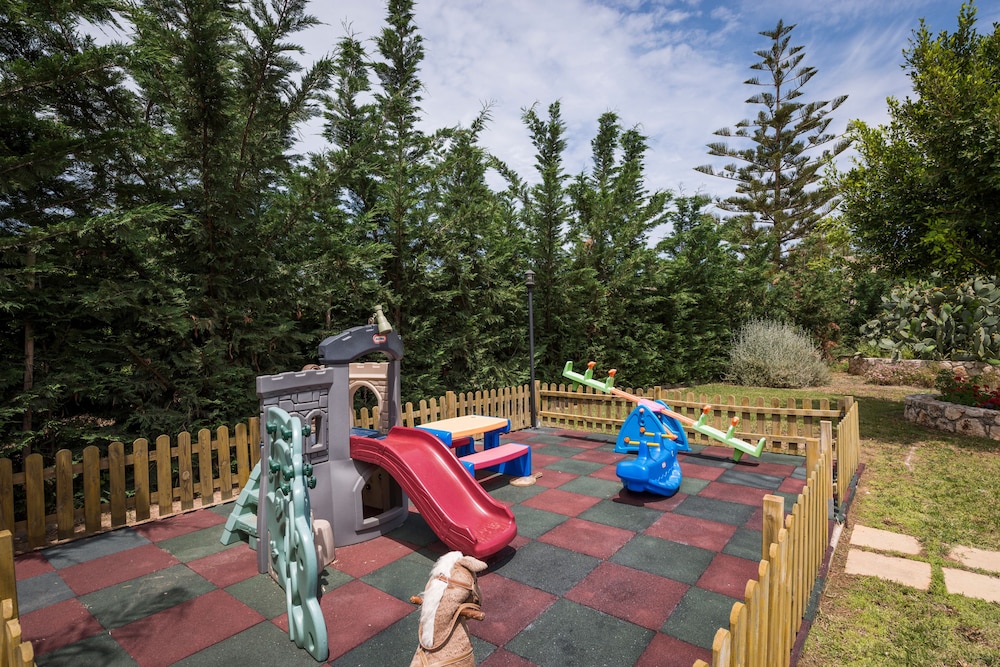 Areti Suites 26/50