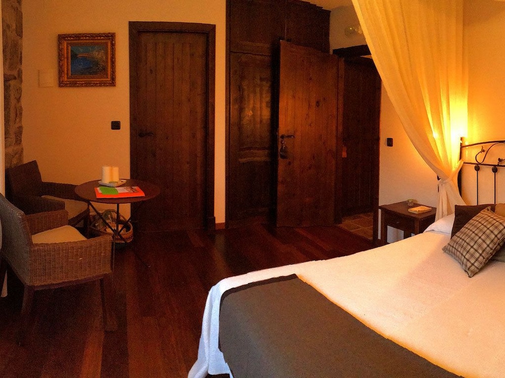 Casa de Trillo 28/50