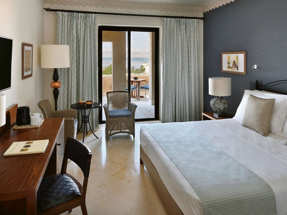 Movenpick Resort and Spa Dead Sea 18/75