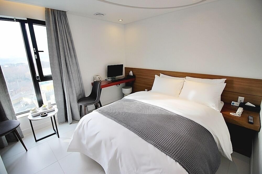 Circle Hotel Seoul 6/25