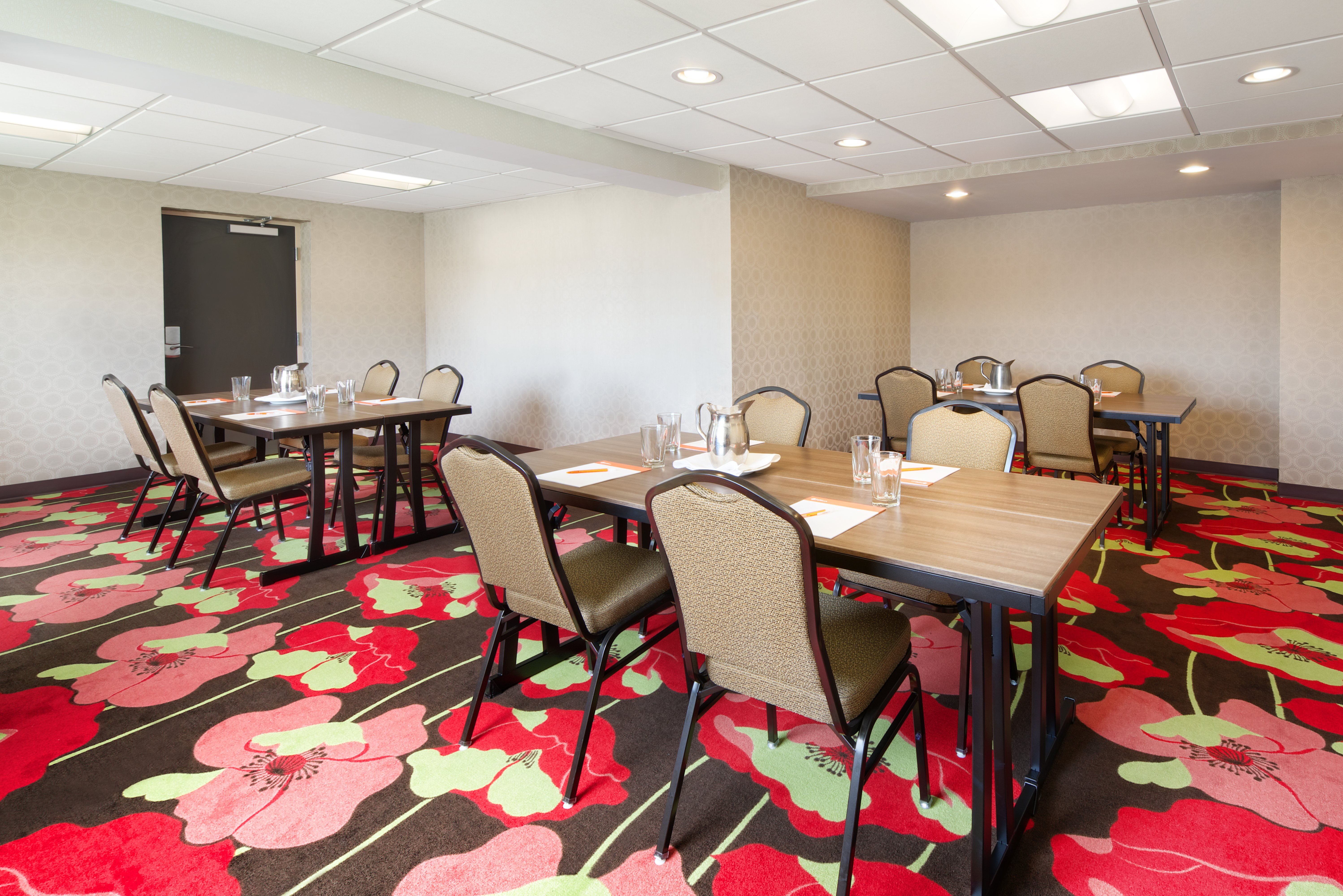 Hotel Indigo Cleveland-Beachwood 42/51