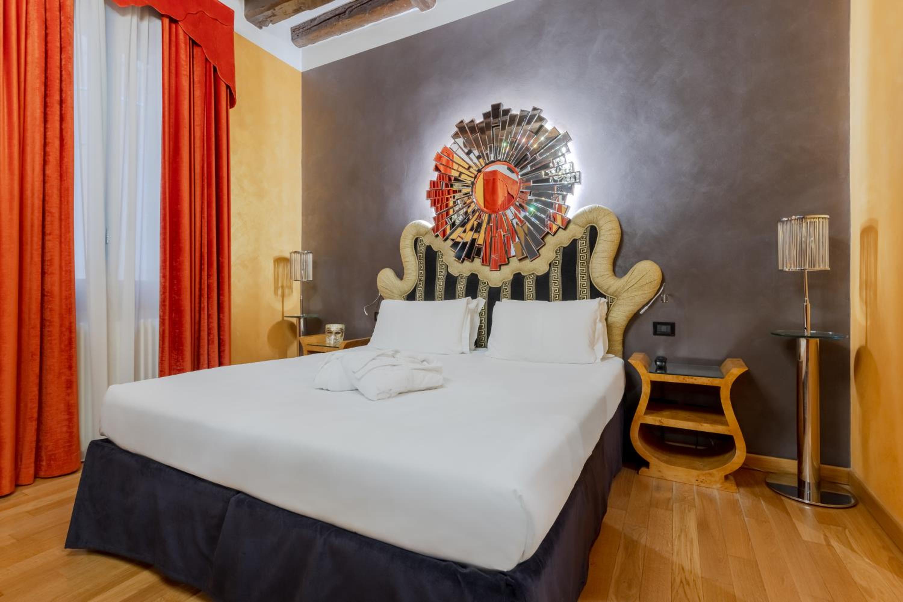 غرفة سوبيريور بسرير كوين، Ca Dell Arte Hotel 6/10