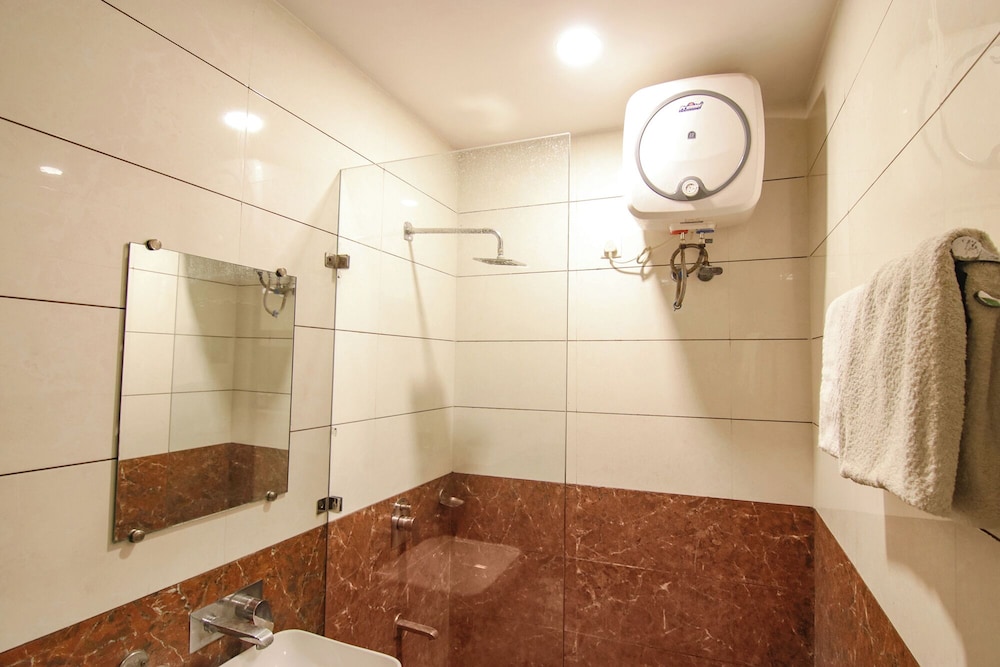 Fabhotel Rosewood Inn Gt Road 36/36