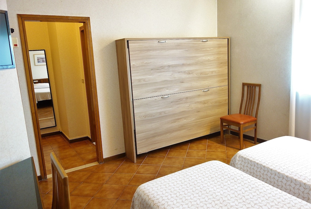 Euromotel Croce Bianca 24/59