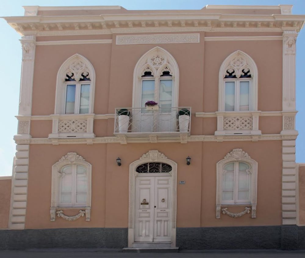 La Peonia Boutique B And B 2/43