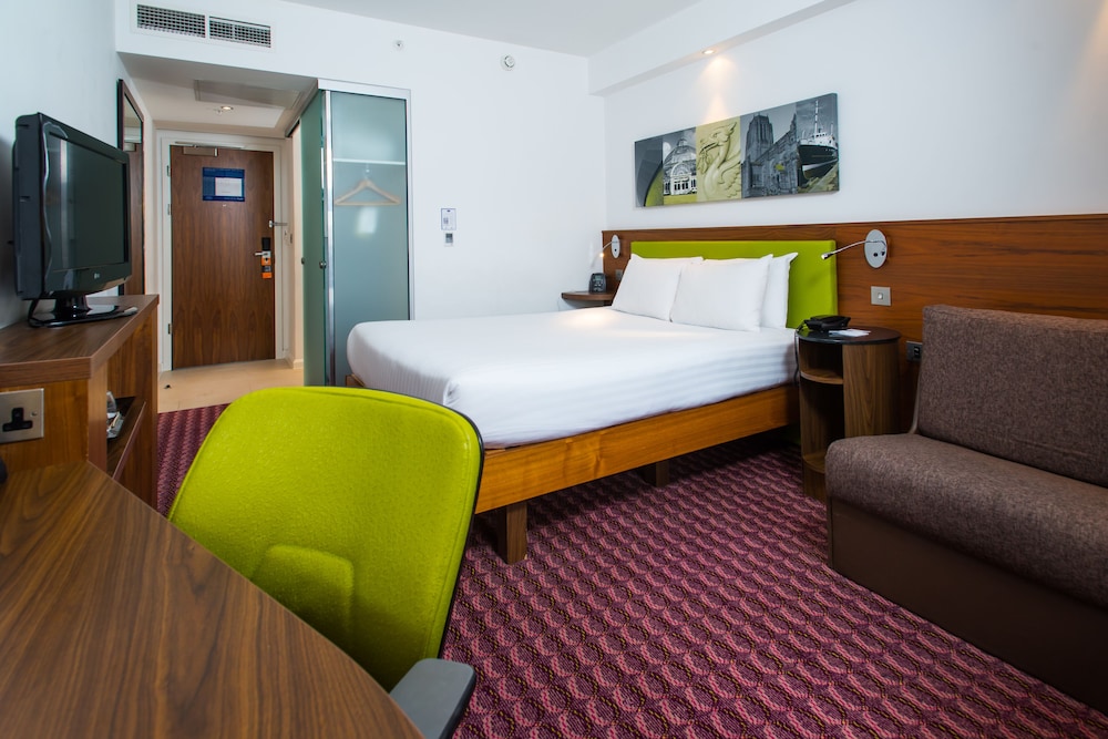 HAMPTON BY HILTON LIVERPOOL/CITY CENTRE 16/56