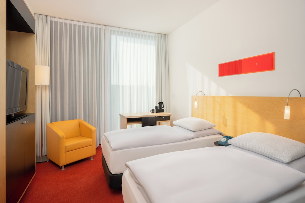 Innside By Melia Dusseldorf Seestern 23/61