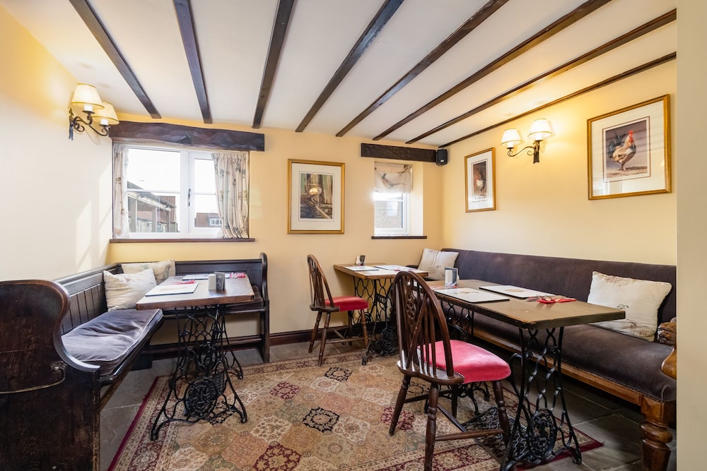 The Royal Oak Inn 26/49