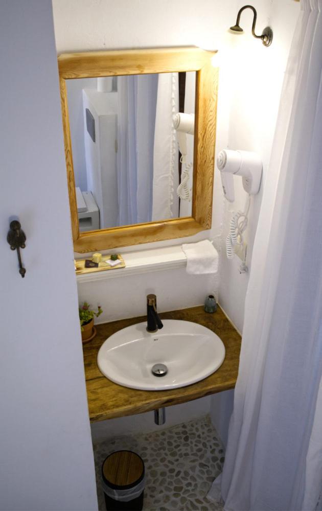 Boutique Hostal Salinas 57/61