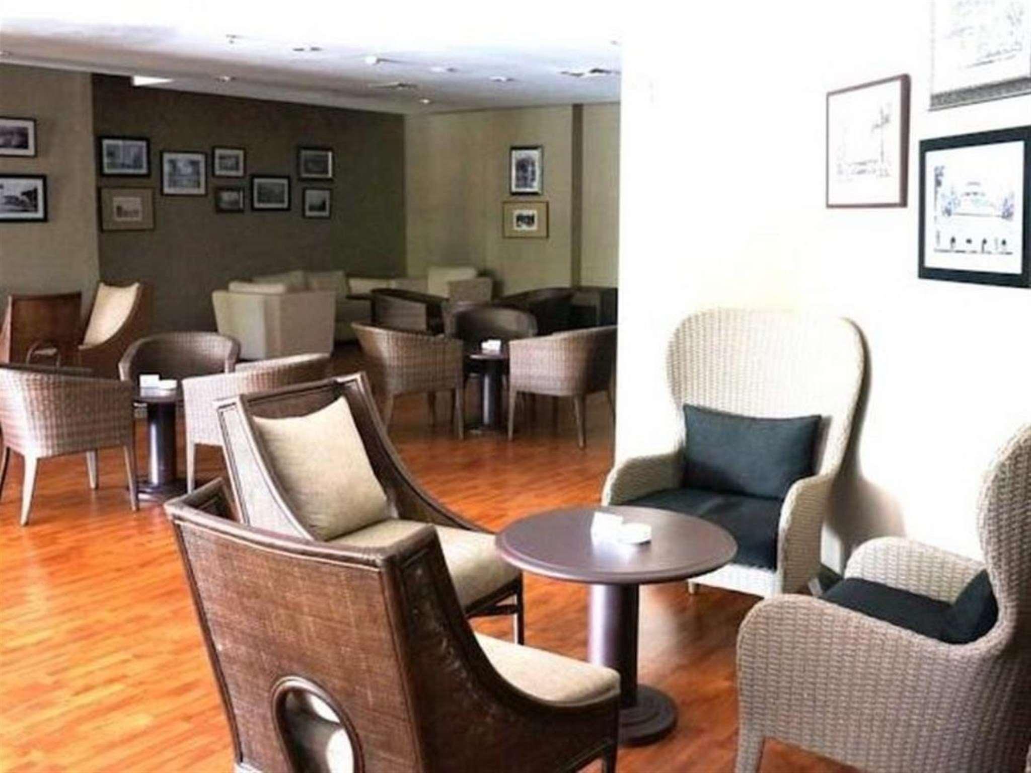Kyriad Bumiminang Hotel 28/31