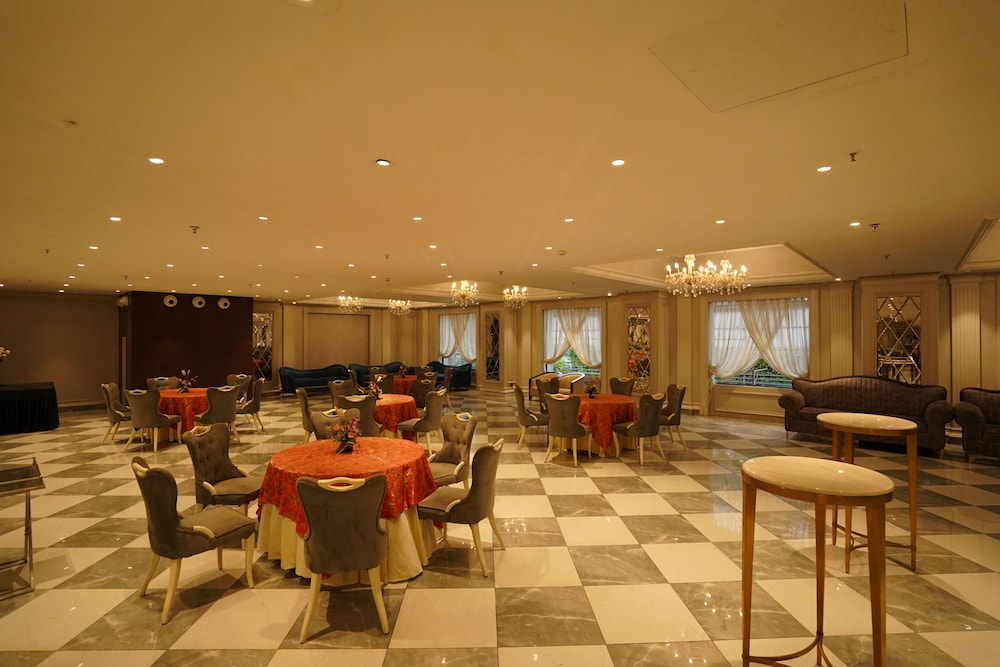 Stellar Resorts 31/49