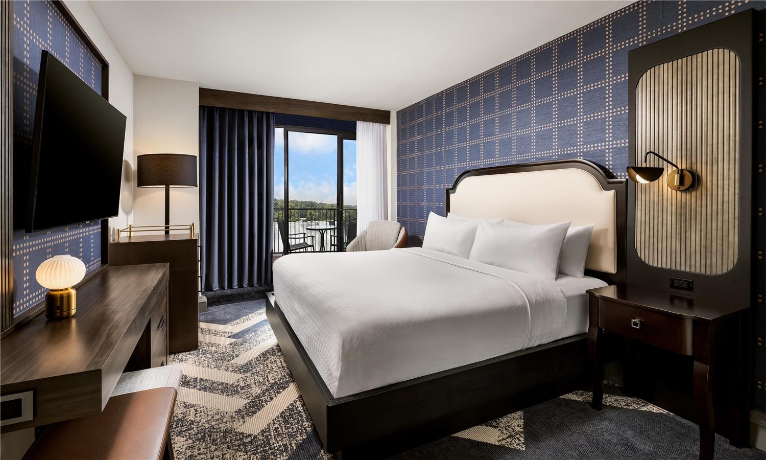 Room, Queen Bed, Falls View, Balcony