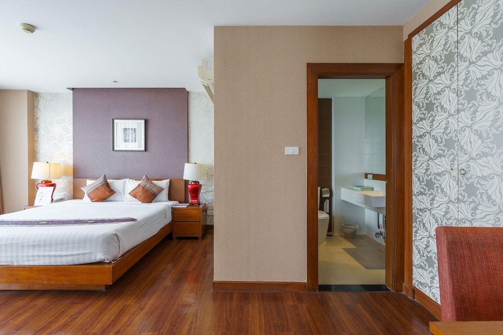 Lantana Resort Hotel 14/61