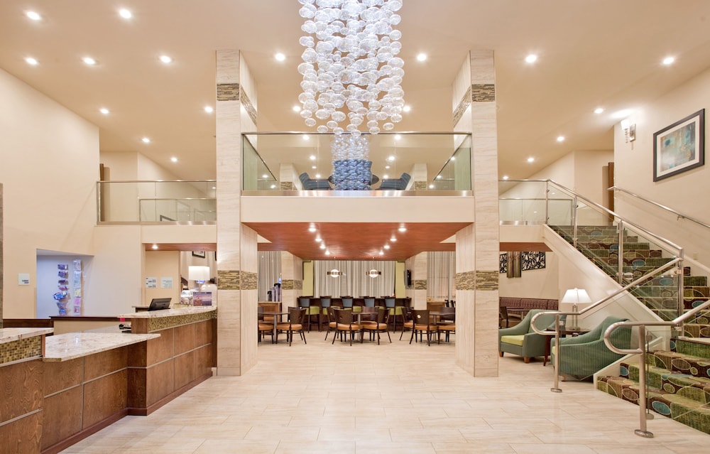 Holiday Inn Express Hotel Suites Branson 76 Cent 16/73