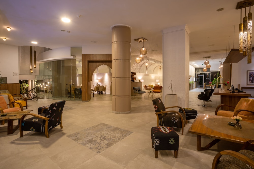 Dellarosa Boutique Hotel & Spa 60/70
