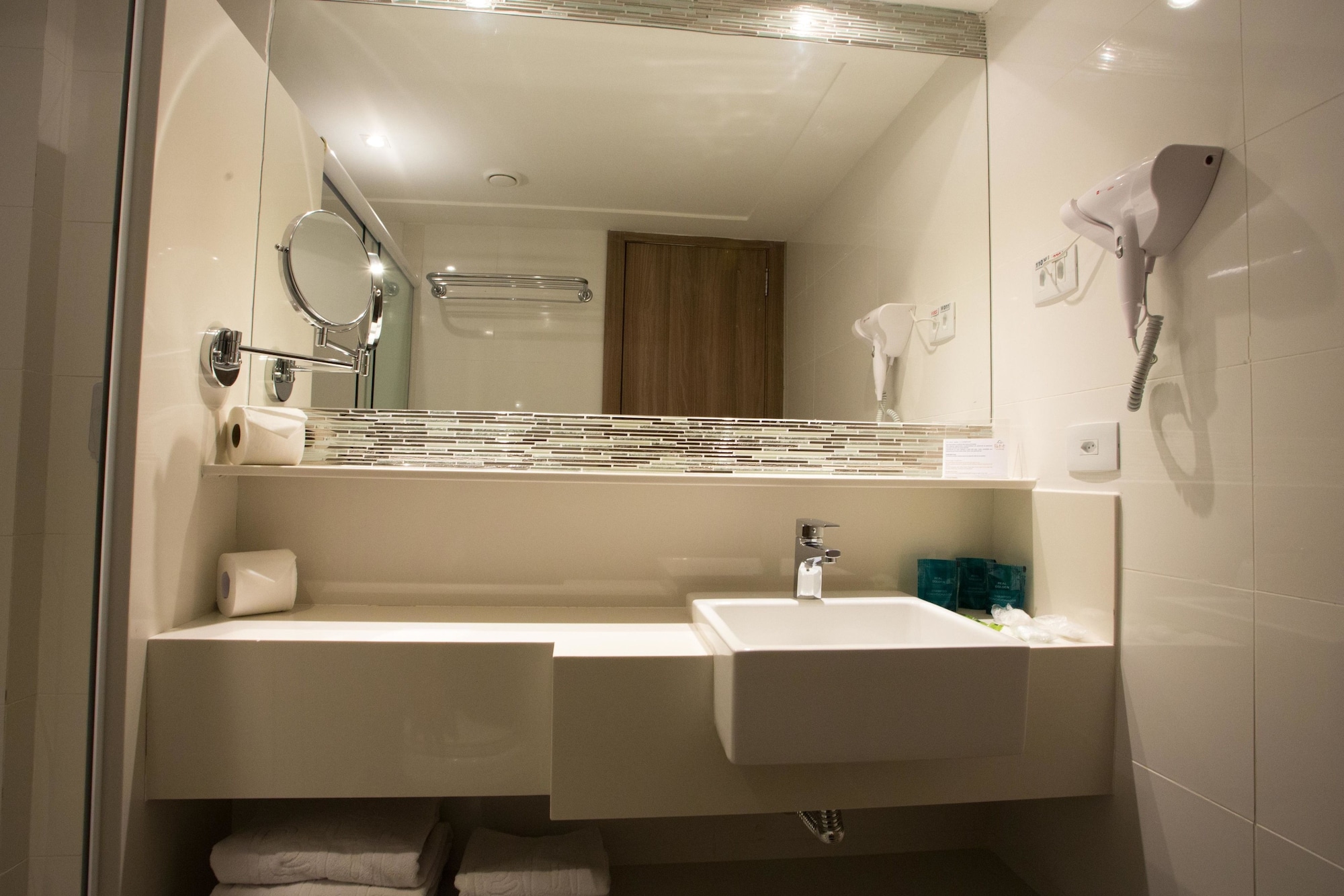 غرفة قياسية بسريرين منفصلين، Petit Rio Hotel 5/5