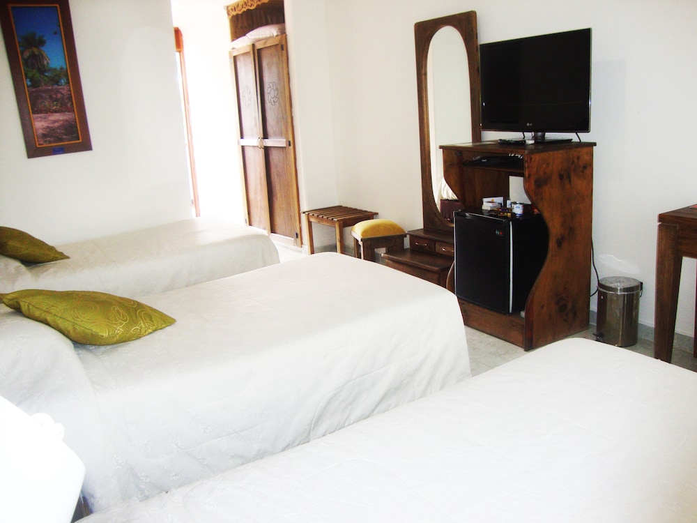 Hotel Del Llano 24/64