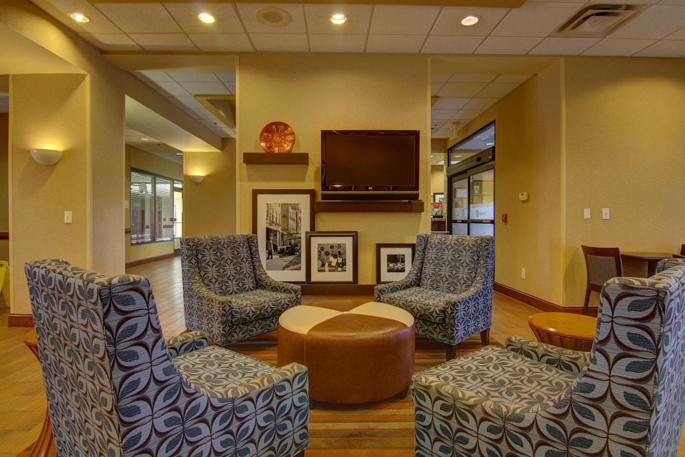 Hampton Inn And Suites Atlanta Galleria 42/67