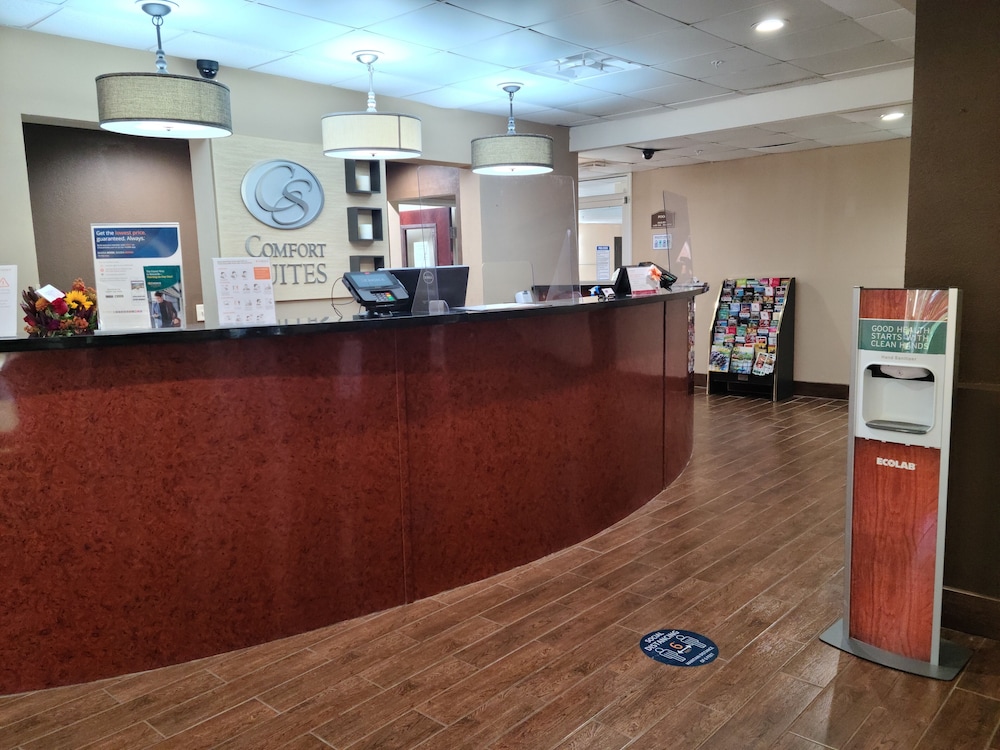 Comfort Suites Forsyth Near I-75 10/49