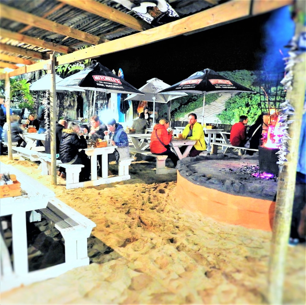 Pili Pili Beach Cabanas 23/30