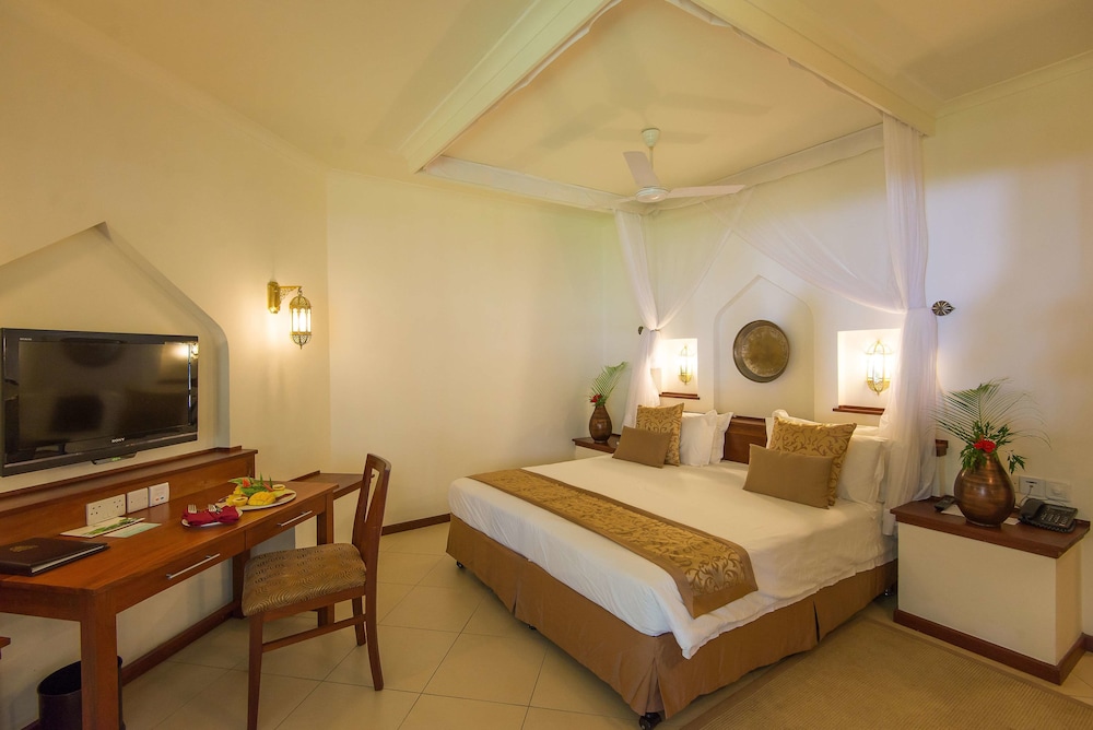 Sea Cliff Resort and Spa Hotel 14/80