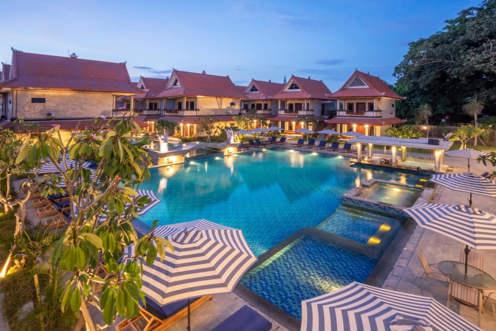 The Salila Beach Resort 30/34