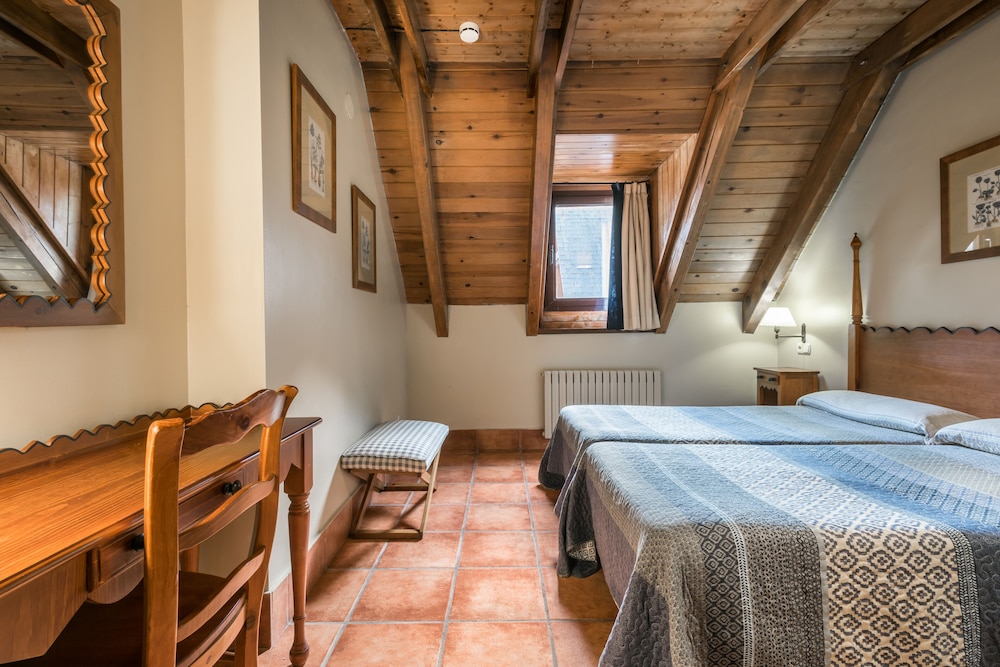 Suite Aparthotel & Spa Eth Refugi d'Aran 3/50