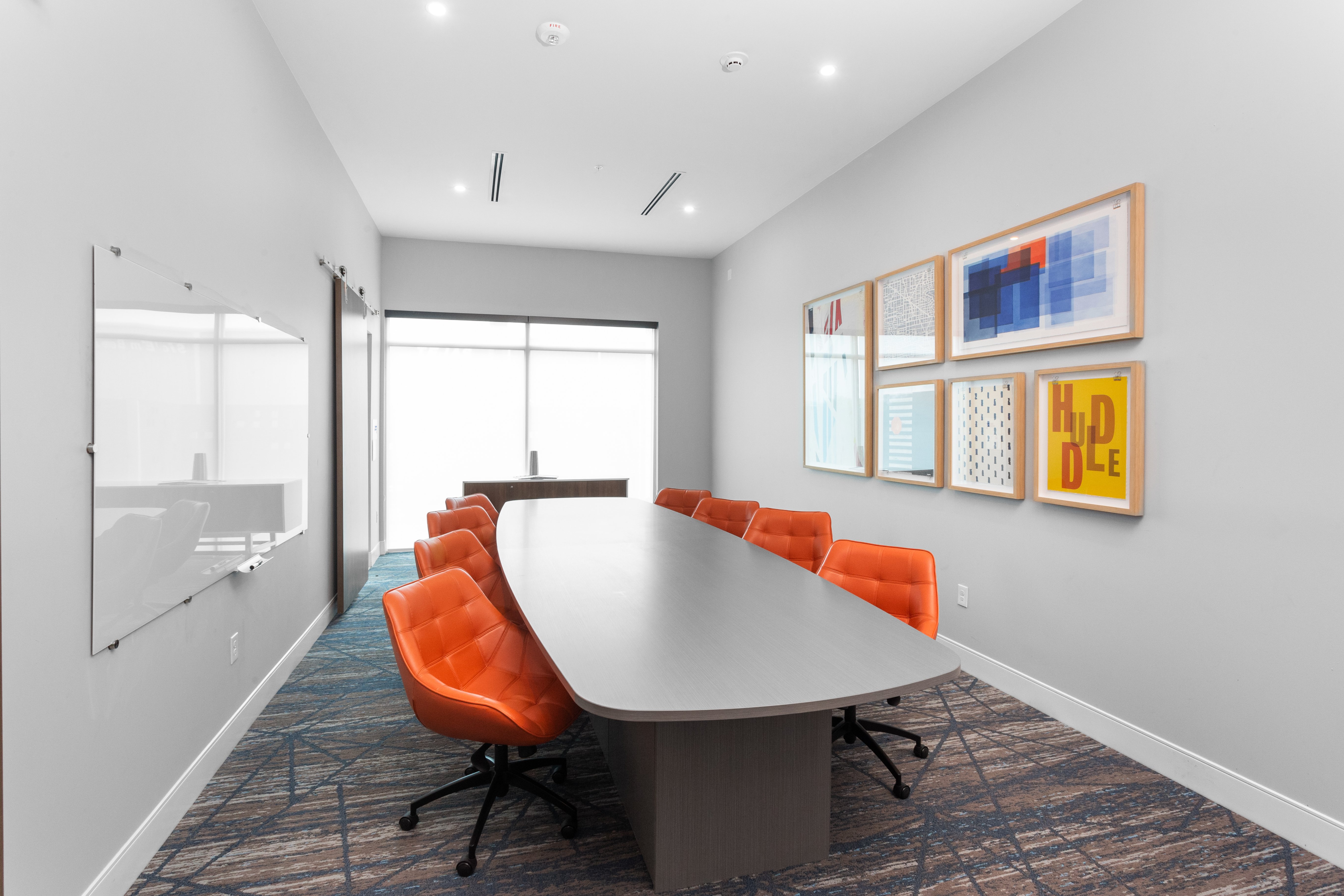 Holiday Inn Express and Suites Waco Downtown by IHG 36/40