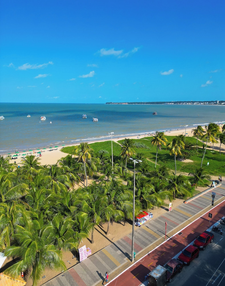 Atlantico Praia Hotel، جواو بيسوا 46/71