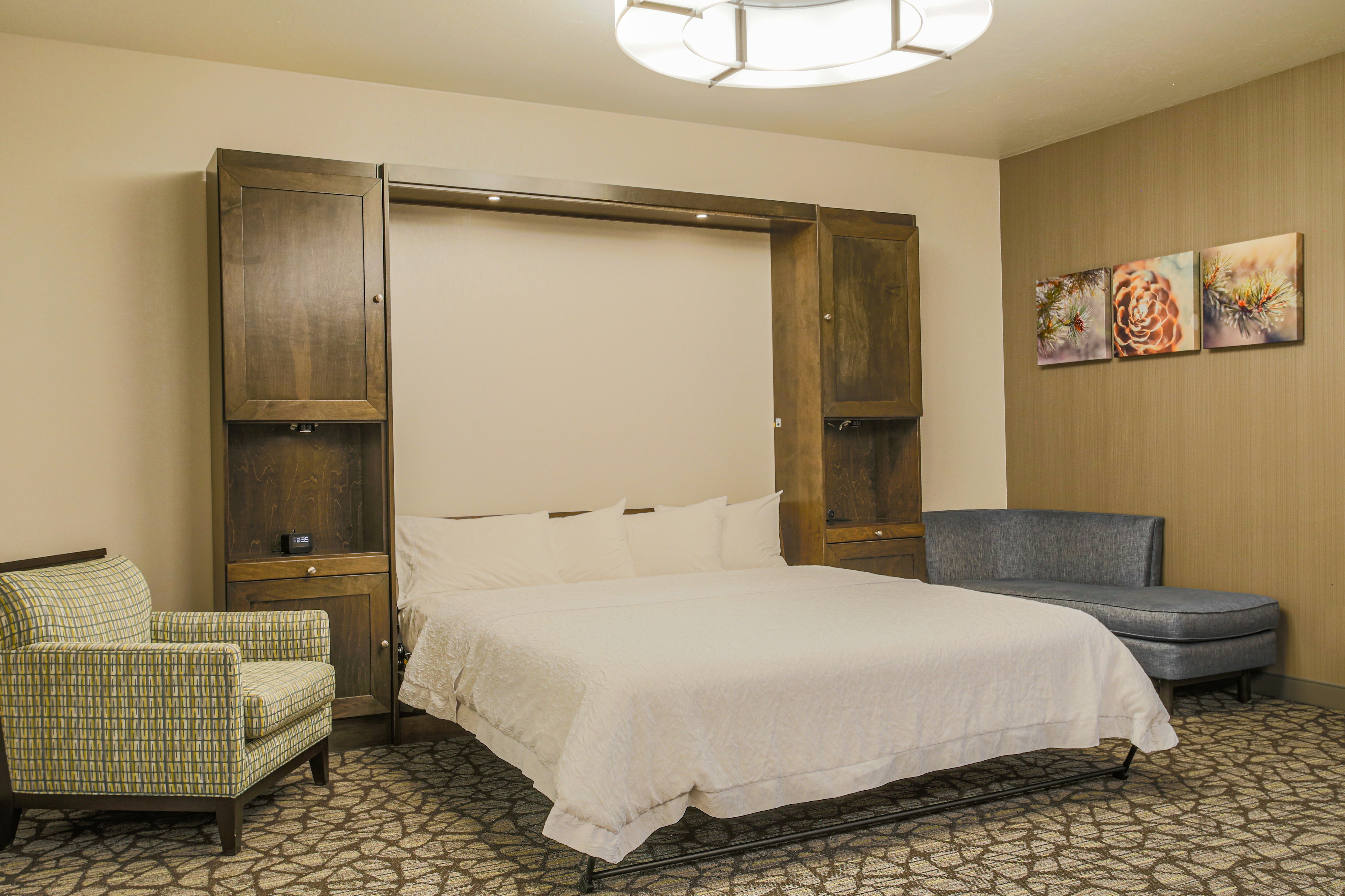 Hospitality, Suite