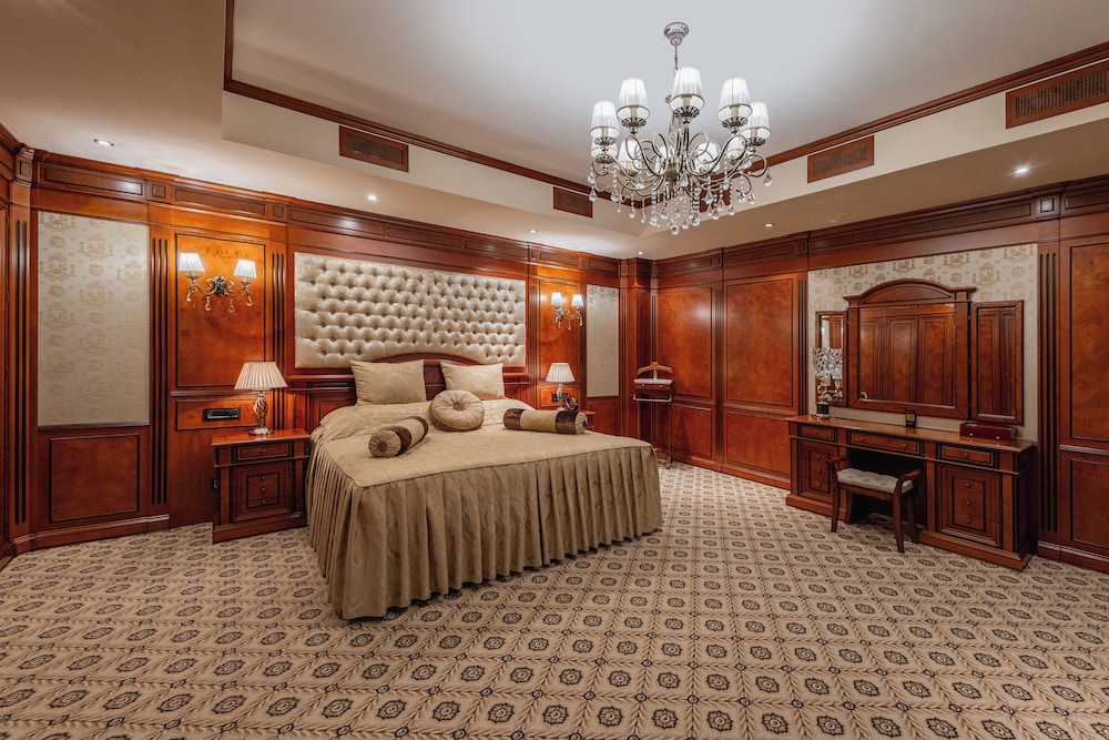 PRESIDENTIAL, STUDIO, SUITE