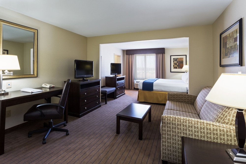 Holiday Inn Express Hotel And Suites Moultrie 37/50