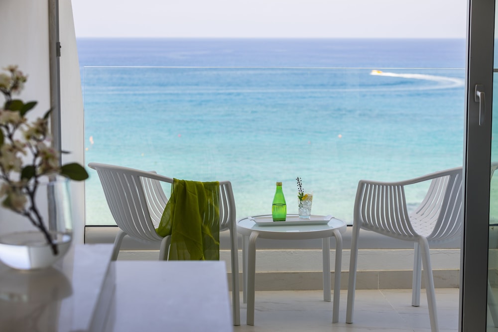 Silver Sands Beach Hotel 23/50