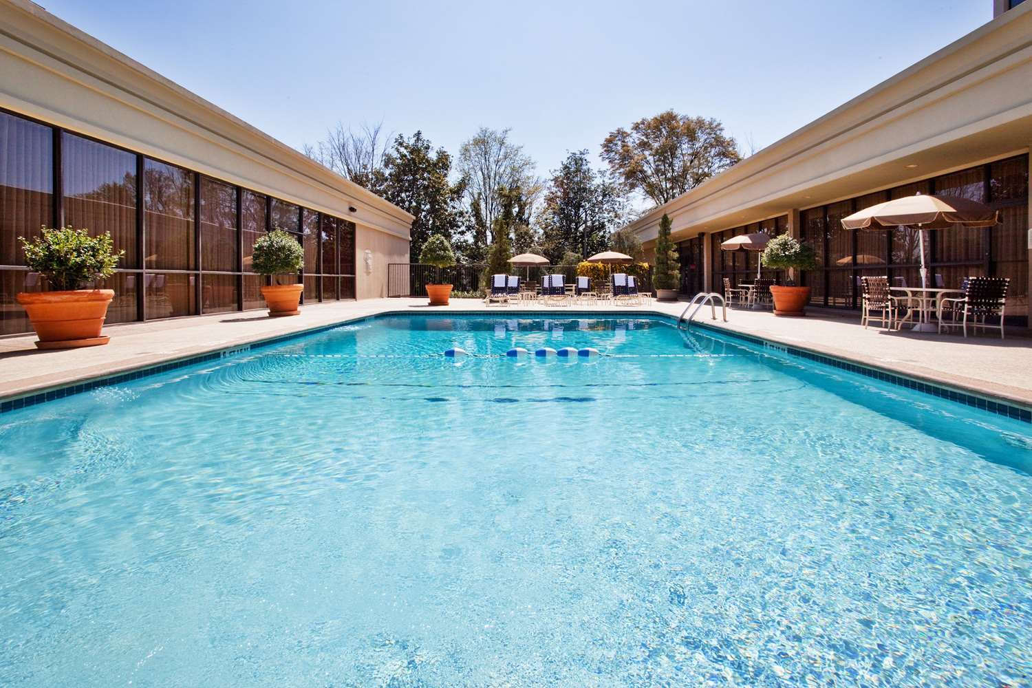 Sonesta Atlanta Airport North 5/60