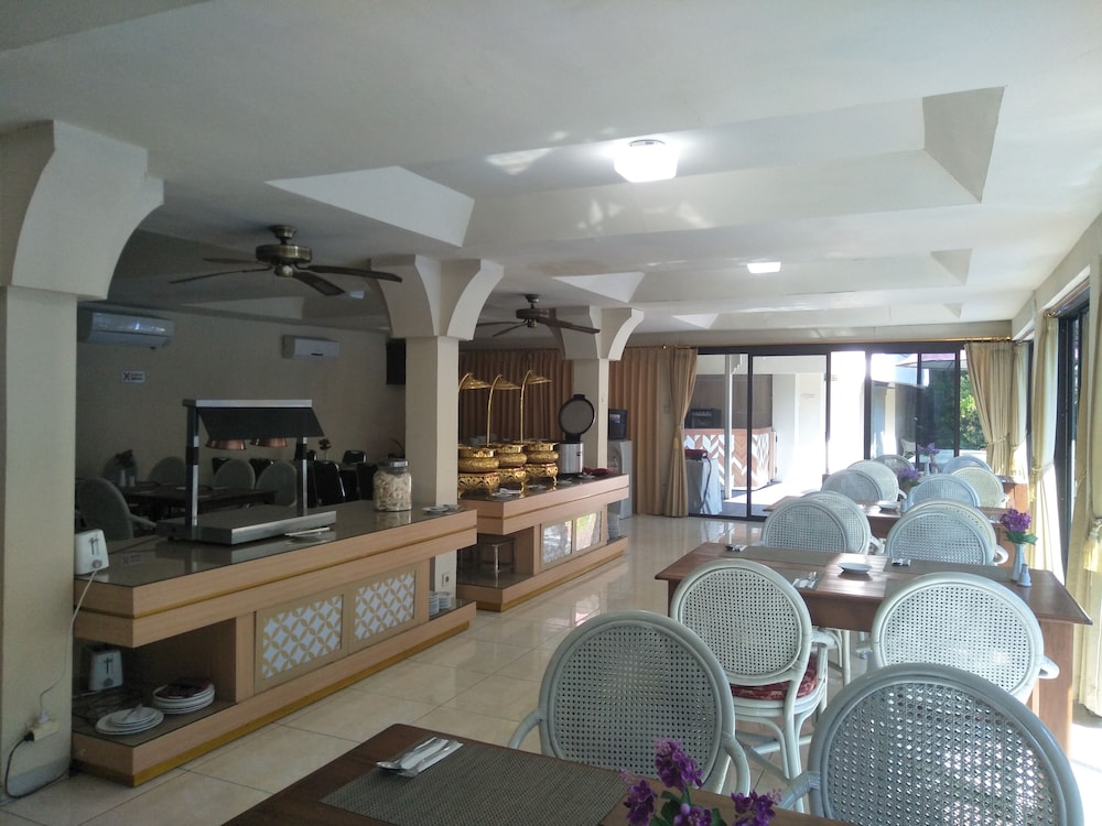 Grand Rosela Yogyakarta Hotel 42/74