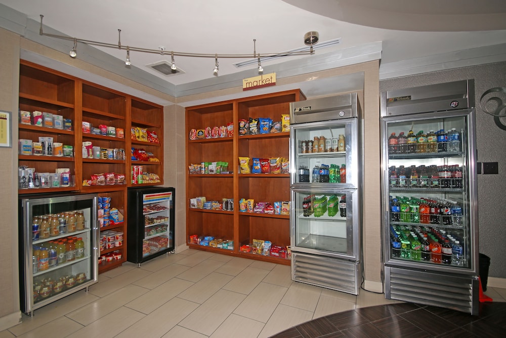 SpringHill Suites Charleston North/Ashley Phosphate 33/46