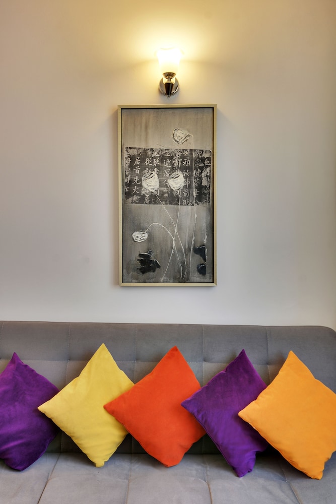 Castillo Luxury Rooms And Suites 22/38
