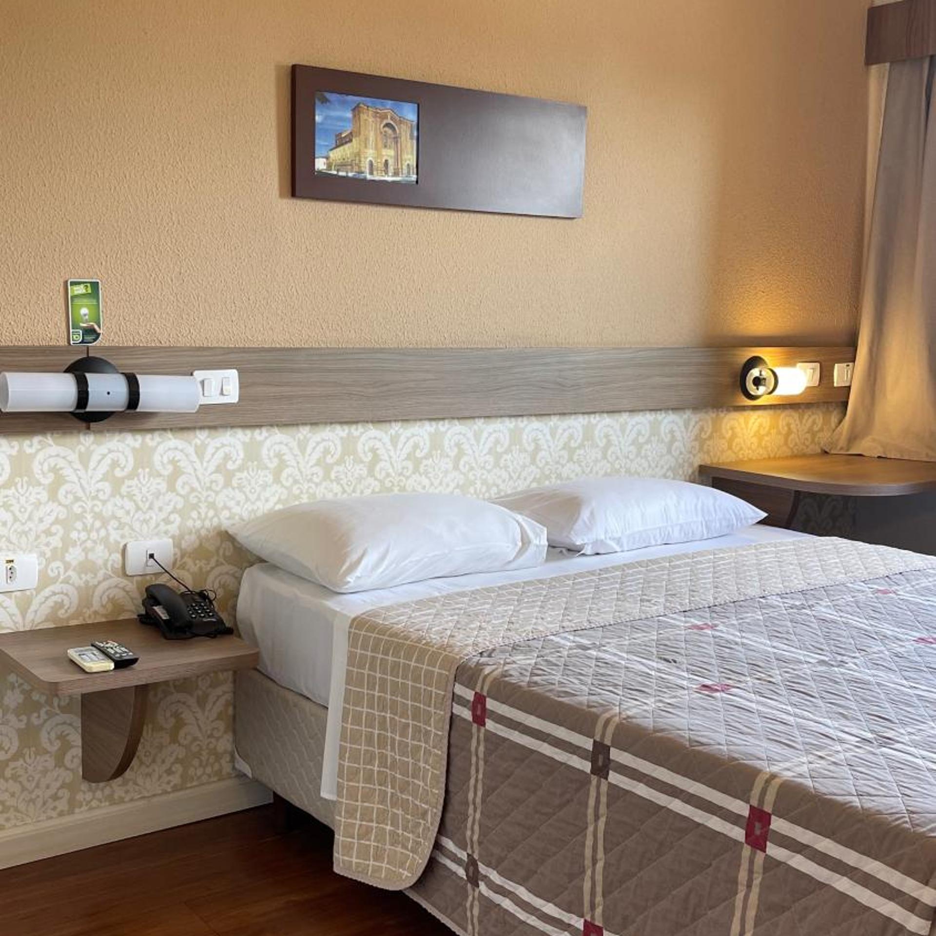 HOTEL 10 PALMAS 20/53