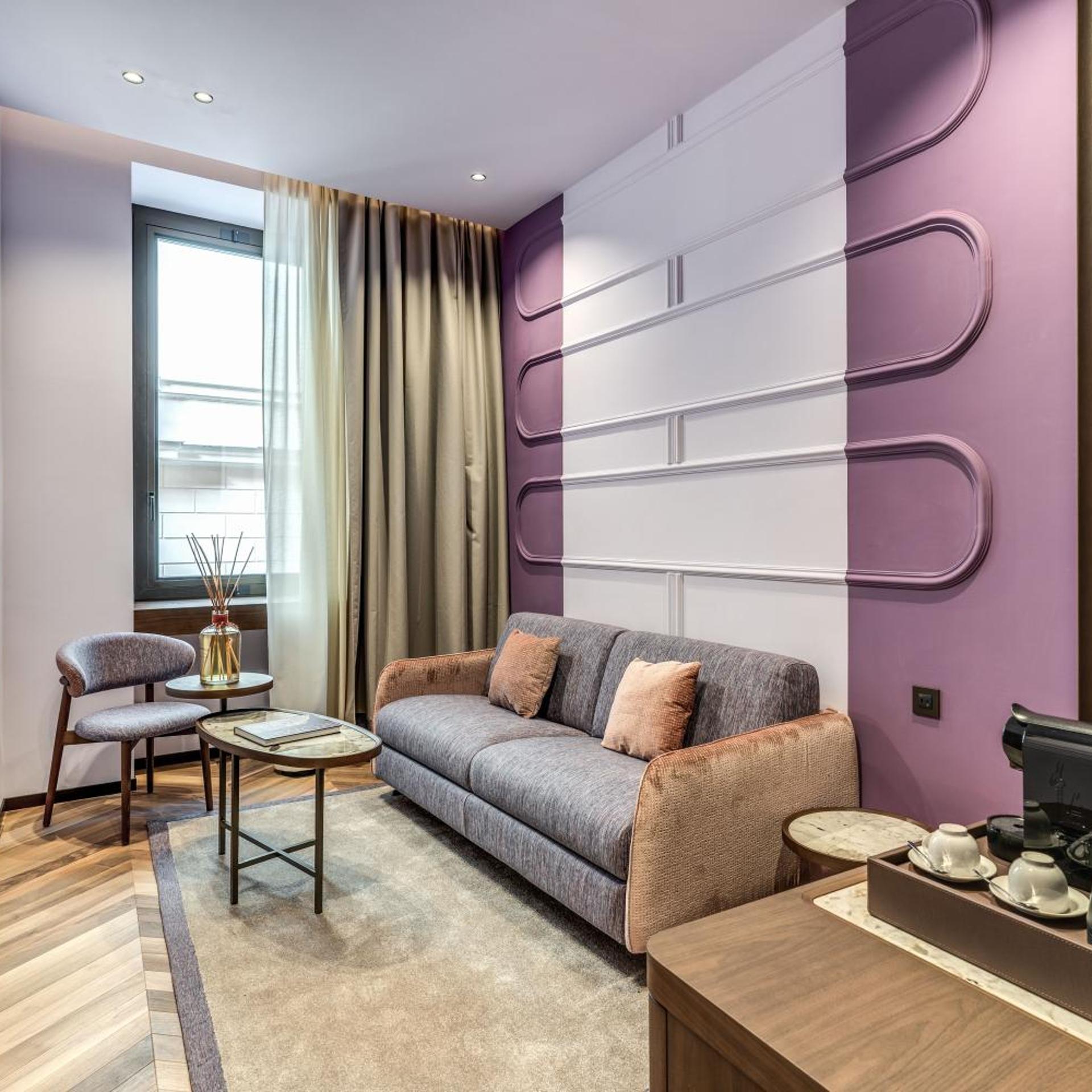 THE STEPS Hotel by Eitch Collection 34/50
