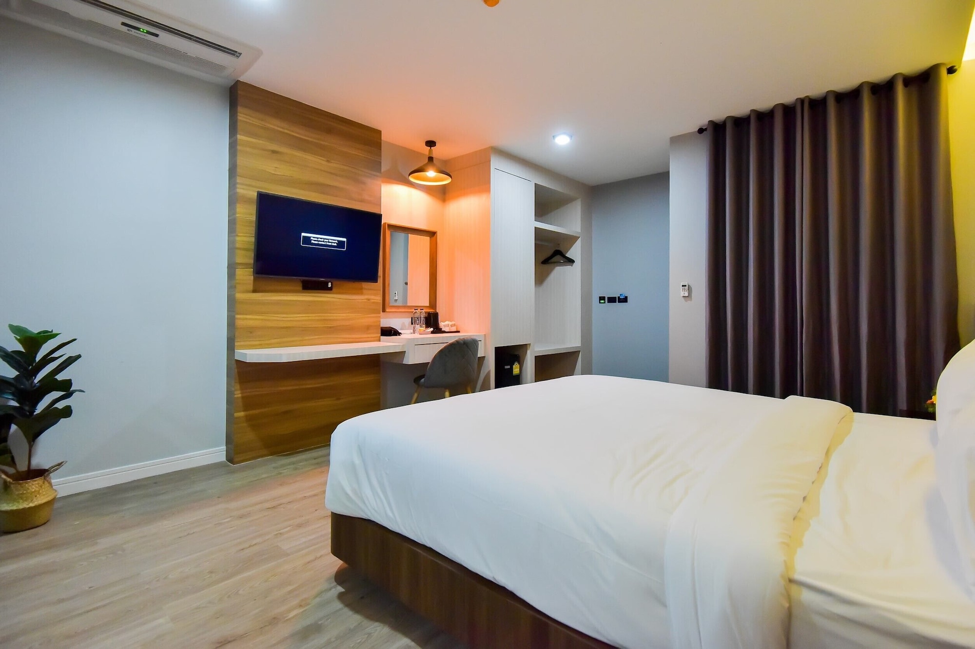 SUPERIOR, DOUBLE BED
