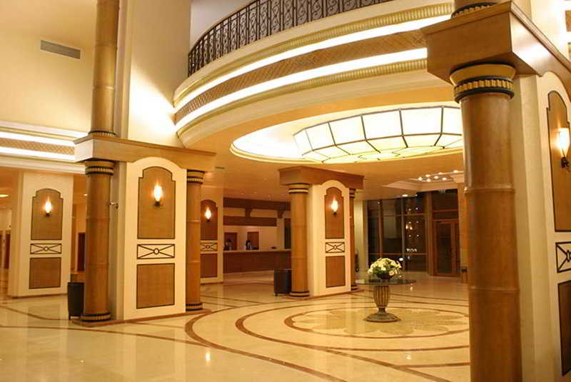 DIT Majestic Beach Resort 10/84