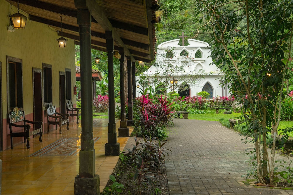 Villa Lapas Rainforest Eco Resort 6/29