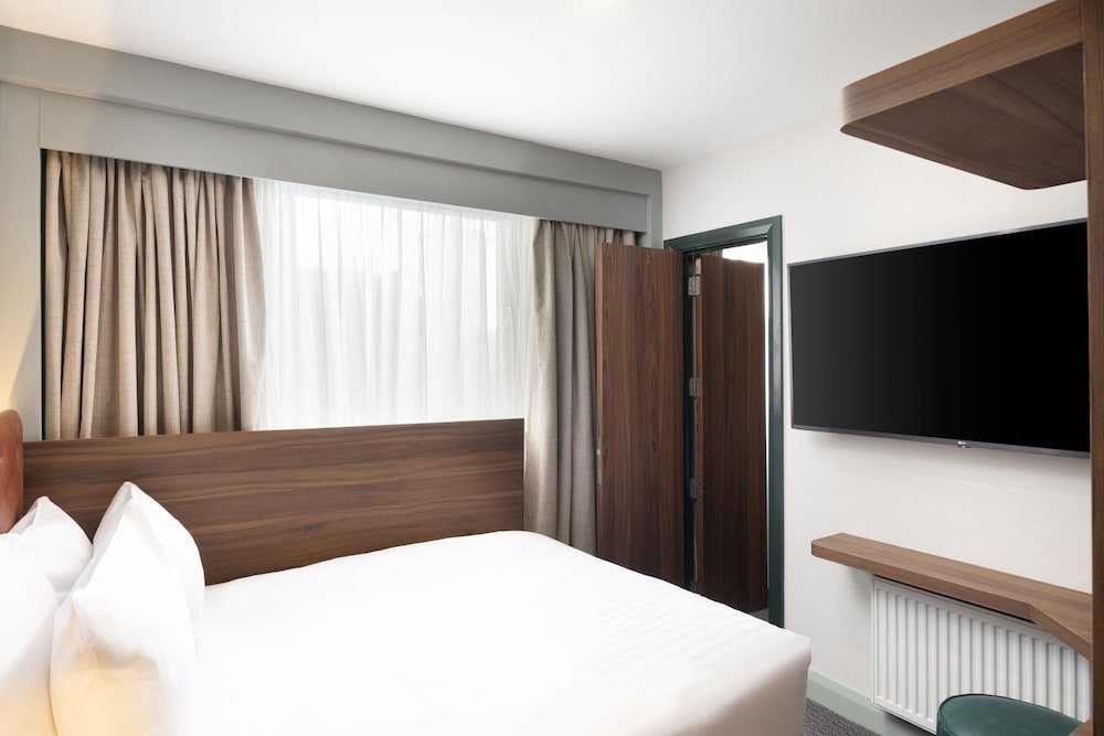 Four Points by Sheraton Edinburgh 19/56