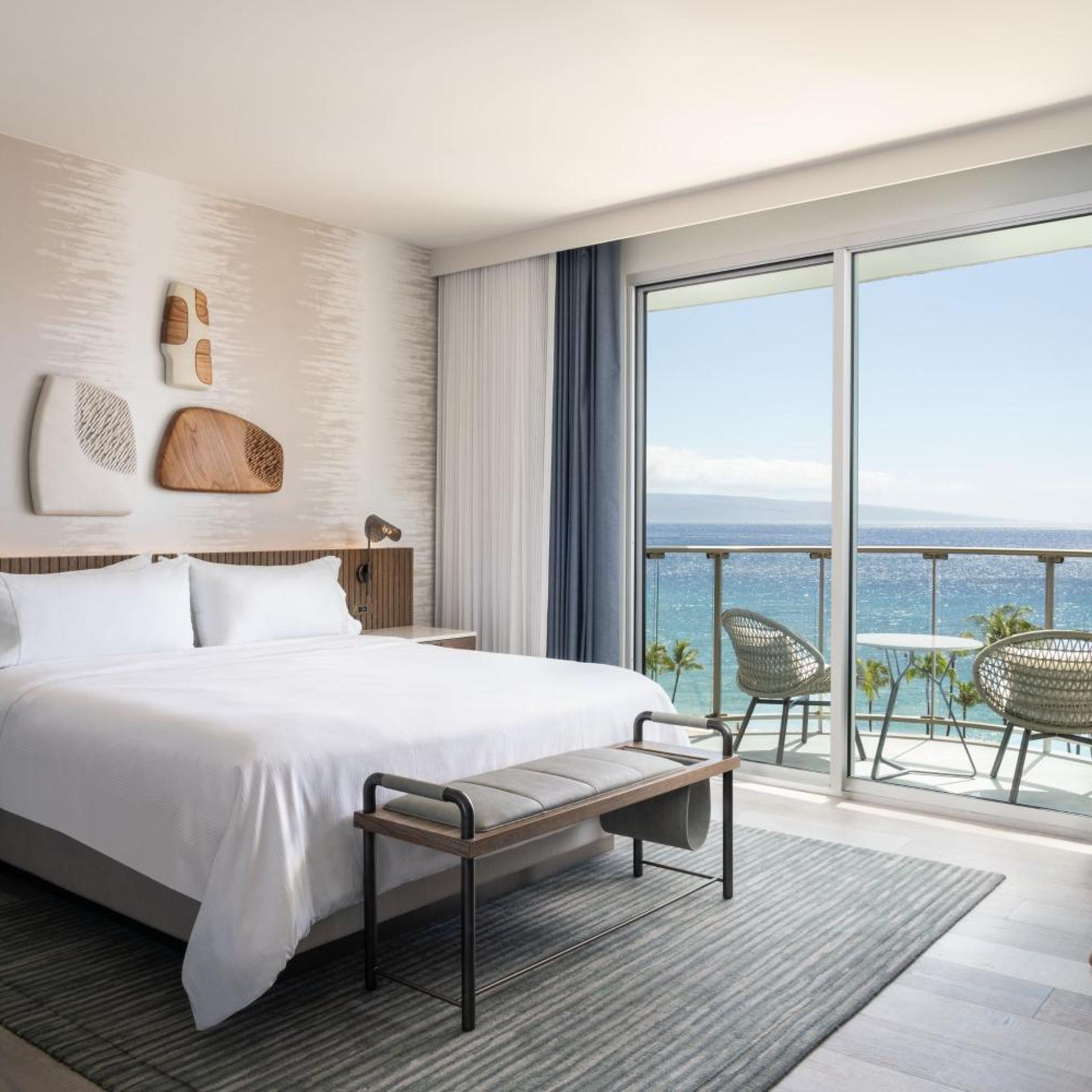1 Bedroom, Suite, King Bed, Ocean View, Sofa
