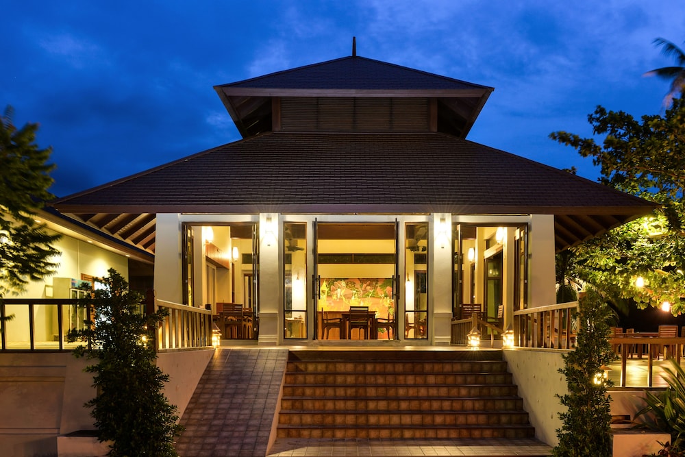 Pingchan Beachfront Resort photo1
