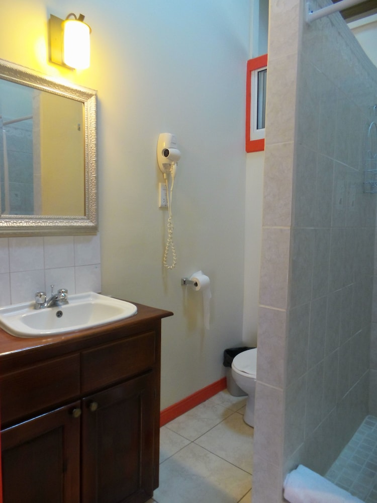 Grooms Beach Villa And Resort 62/62