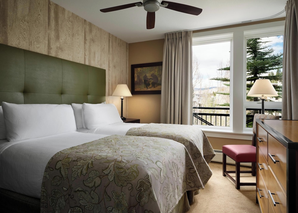 Hyatt Mountain Lodge 12/49