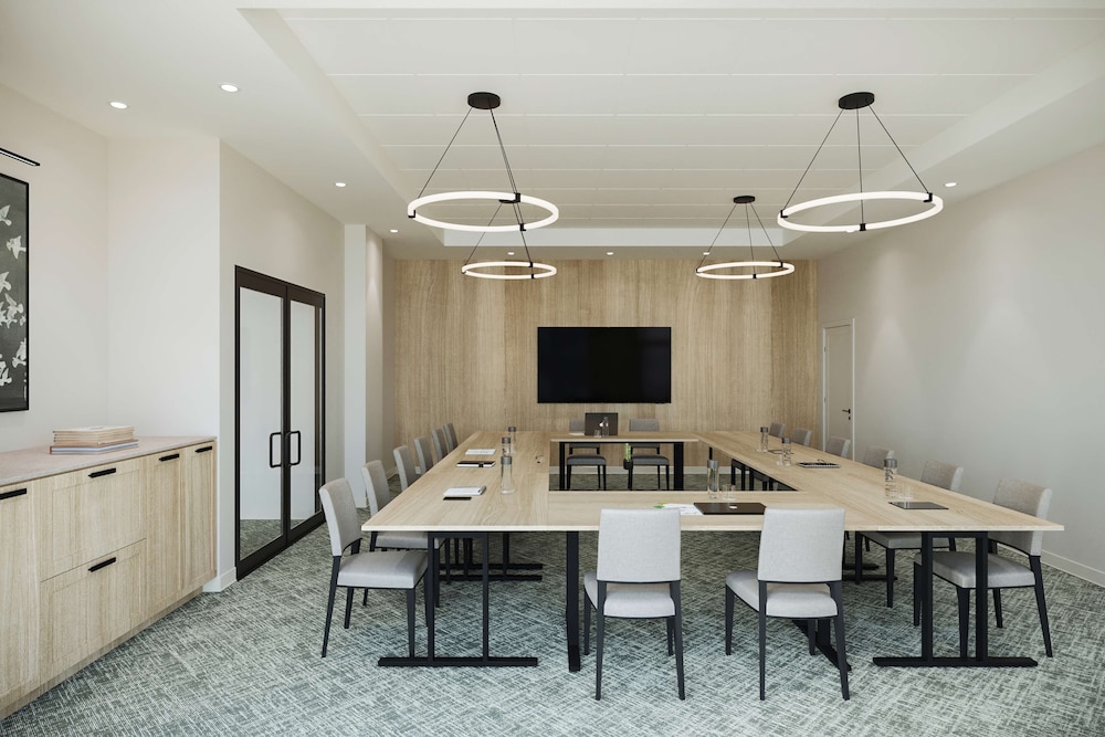 Hyatt Place Montreal Airport 39/50
