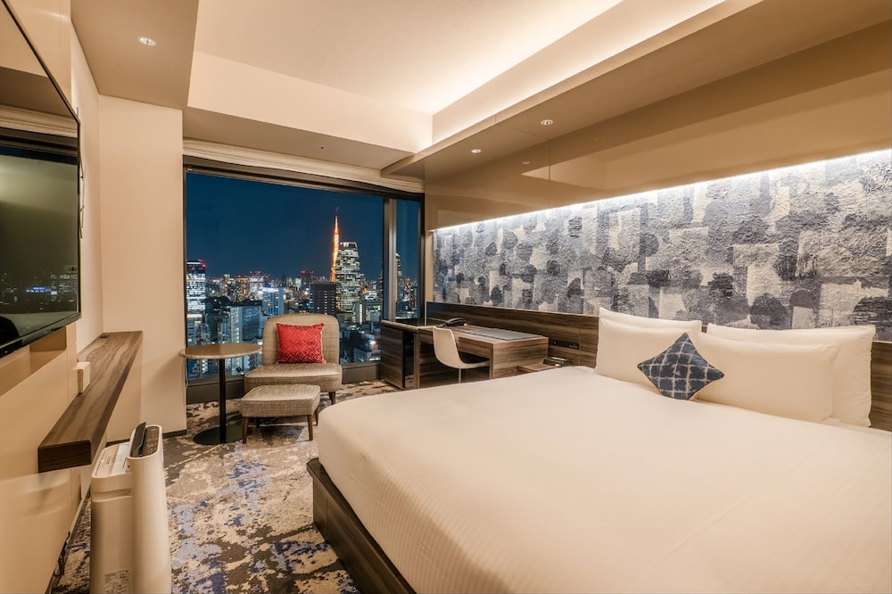 SUPERIOR, KING BED