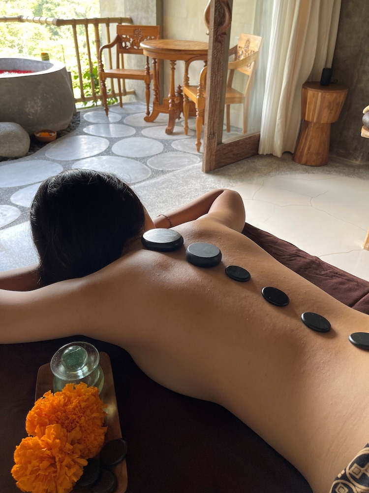 カスタラ リゾート 写真2